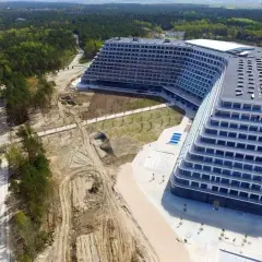 Hotele Gołębiewski: Ile gwiazdek? Sprawdź standard i atrakcje