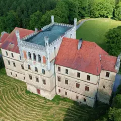 Książ Wielki: Renesansowy Pałac i Ukryte Skarby Małopolski