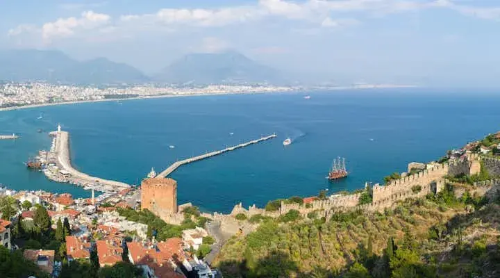 Alanya: Co zwiedzić? Odkryj atrakcje, historię i naturę