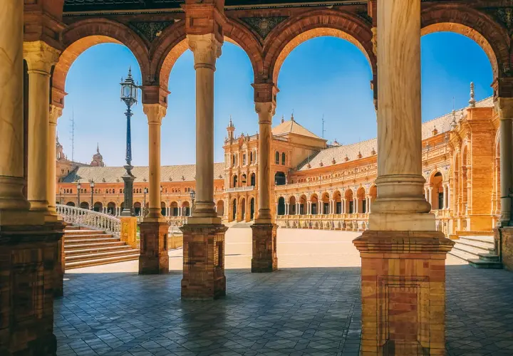 Andaluzja: Odkryj perły regionu i zaplanuj podróż marzeń
