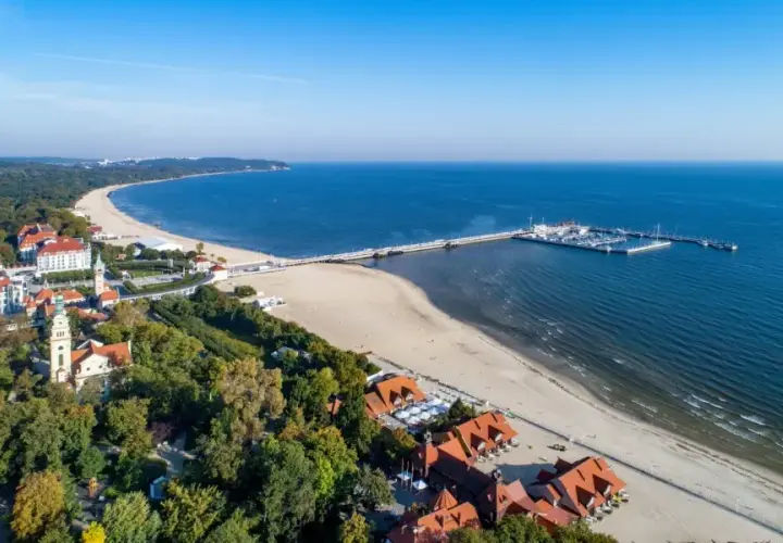 Najpiękniejsze miejsca nad polskim morzem: TOP 5 plaż i perełek