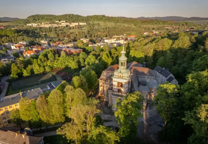 Kamienna Góra atrakcje: Odkryj sekrety i cuda Dolnego Śląska