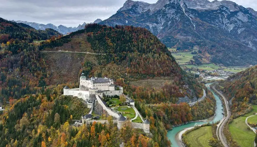 Austria: Najpiękniejsze miejsca - od Alp po miasta. Twój przewodnik