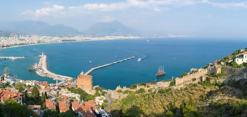 Alanya: Co zwiedzić? Odkryj atrakcje, historię i naturę