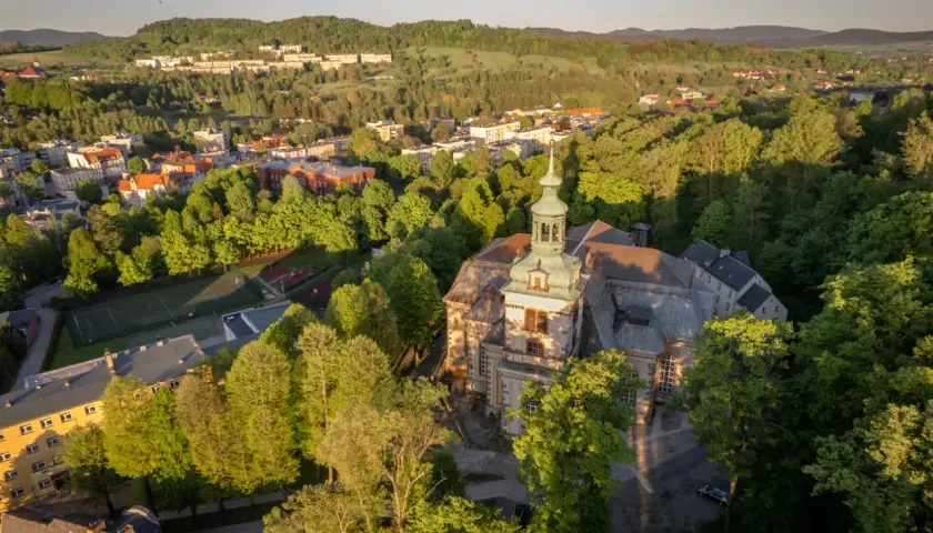 Kamienna Góra atrakcje: Odkryj sekrety i cuda Dolnego Śląska