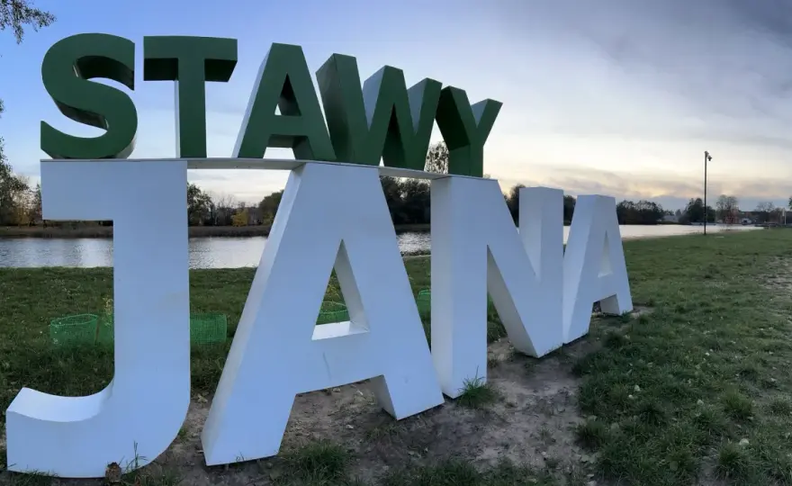 Stawy Jana Łódź: Atrakcje, Cennik i Poradnik - Odkryj Cały Rok!